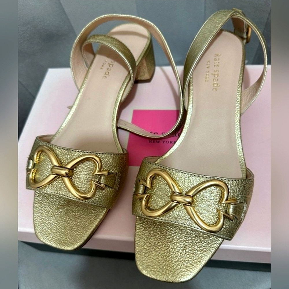 Kate Spade New York Lagoon Heart Chain Sandals, 6.5 US ♠️✨️